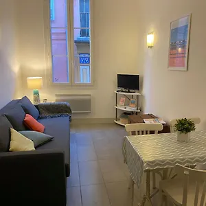 Apartment In The Heart Of Old - 2min. From Cours Saleya And Promenade Des, Nice