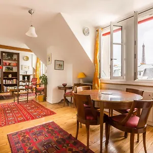 Veeve - Views To The Eighth , Paris France