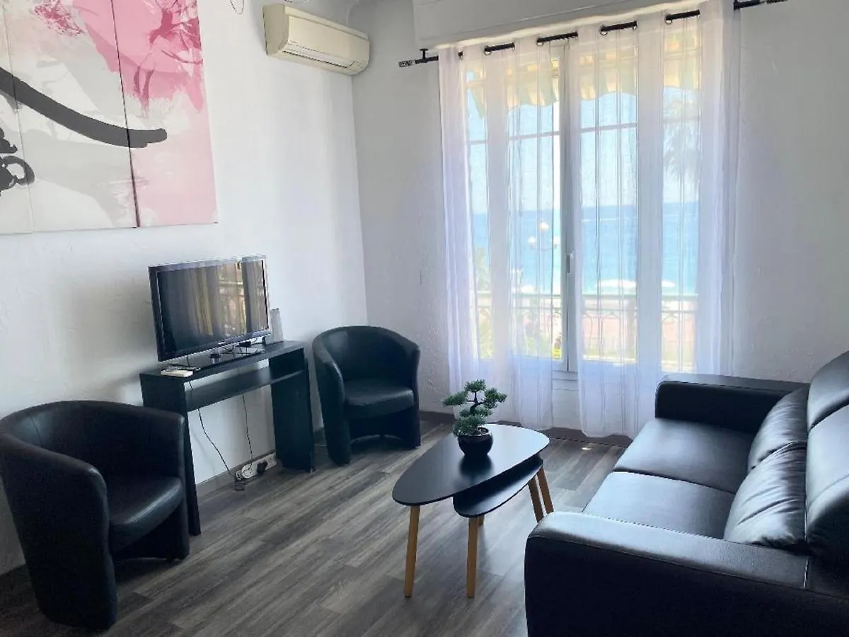 Sea Front Suite - Panoramic View With Terrace - 85 M Nice Apartment